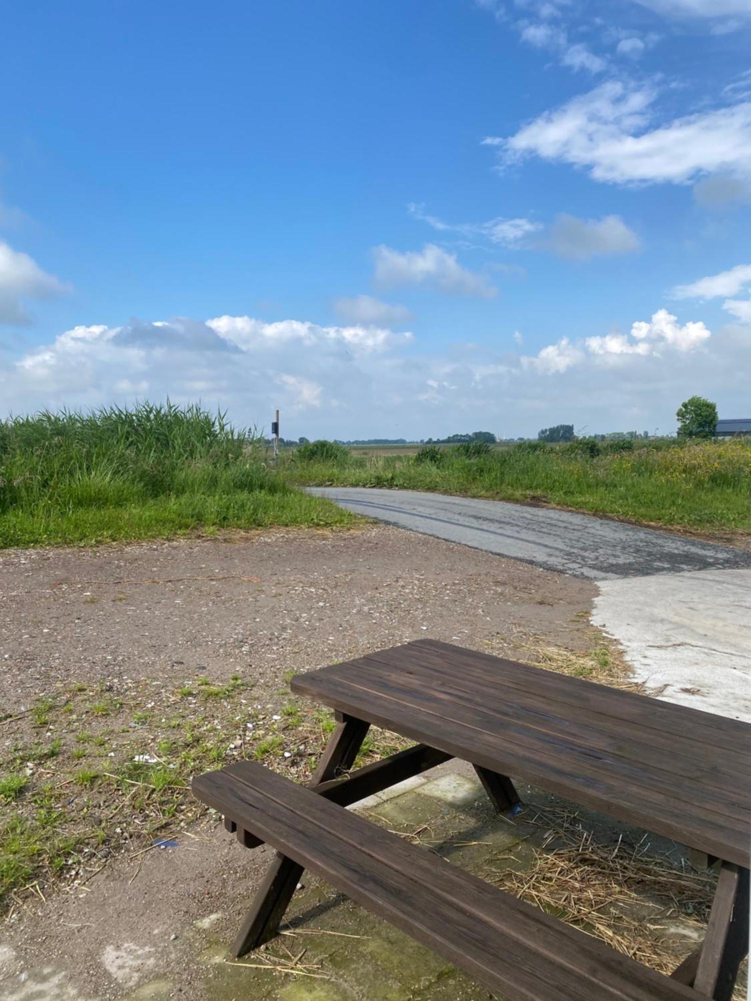 Nieuwendijk Hoeve Oud Ade Exterior foto
